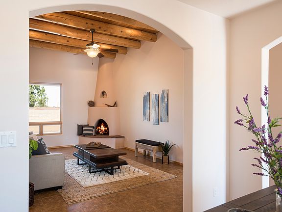 3rd image of 435 Calle Bonita