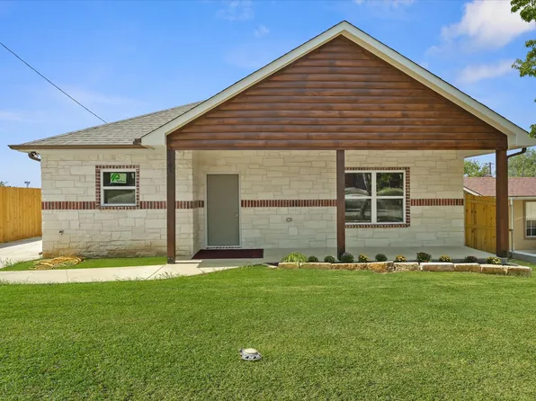 3105 N Pecan St, Fort Worth, TX 76106