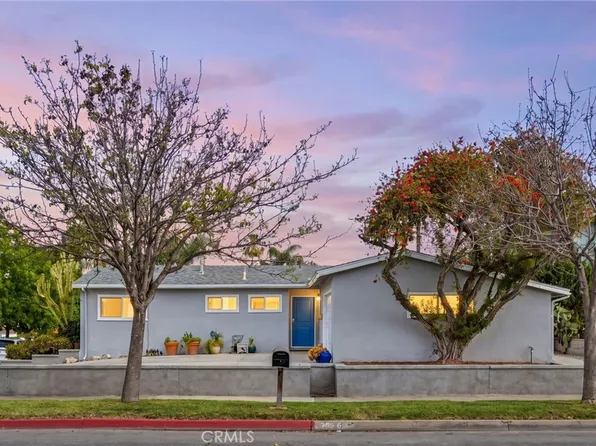 956 W Wilson St, Costa Mesa, CA 92627