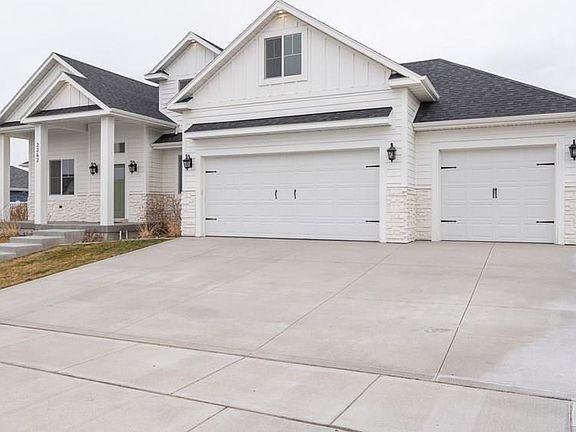 3rd image of 2262 Legacy Dr