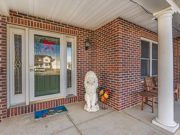 3rd image of 110 Westridge Ct