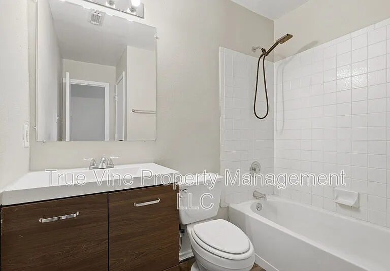 6810 Saharastone Dr — Photo 5