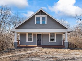 4922 Noland Rd, Kansas City, MO 64133