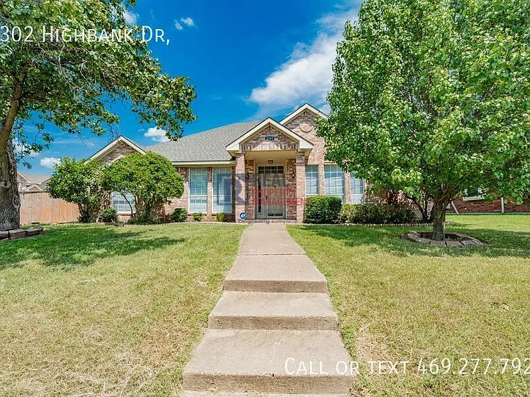 2302 Highbank Dr — Photo 1