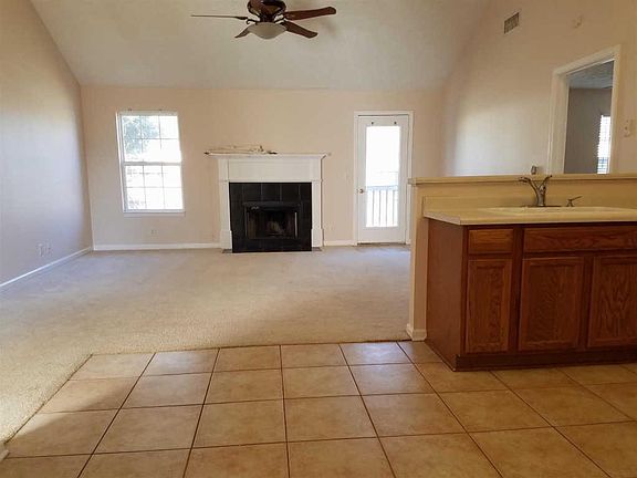3rd image of 1261 Dalmally Dr