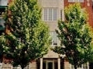 620 McHenry Rd APT 102, Wheeling, IL 60090