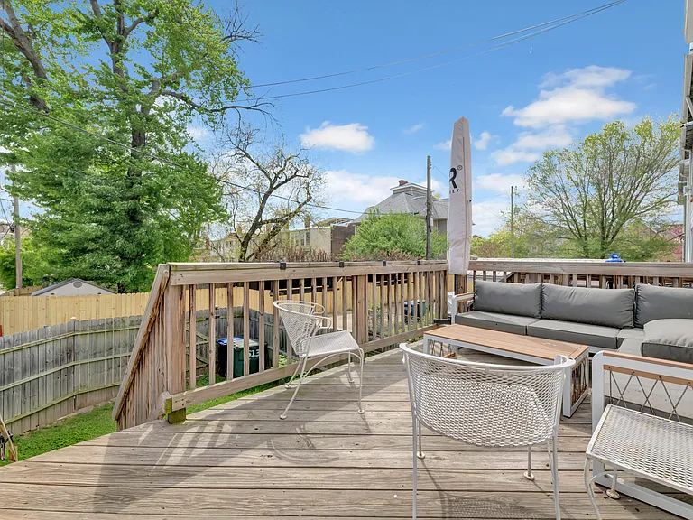 613 Girard St NE — Photo 25