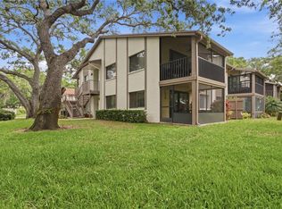 514 Longfellow Ct APT B, Safety Harbor, FL 34695