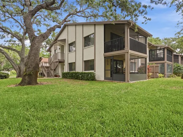 514 Longfellow Ct APT B, Safety Harbor, FL 34695