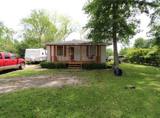 729 10th St, Glenmora, LA 71433