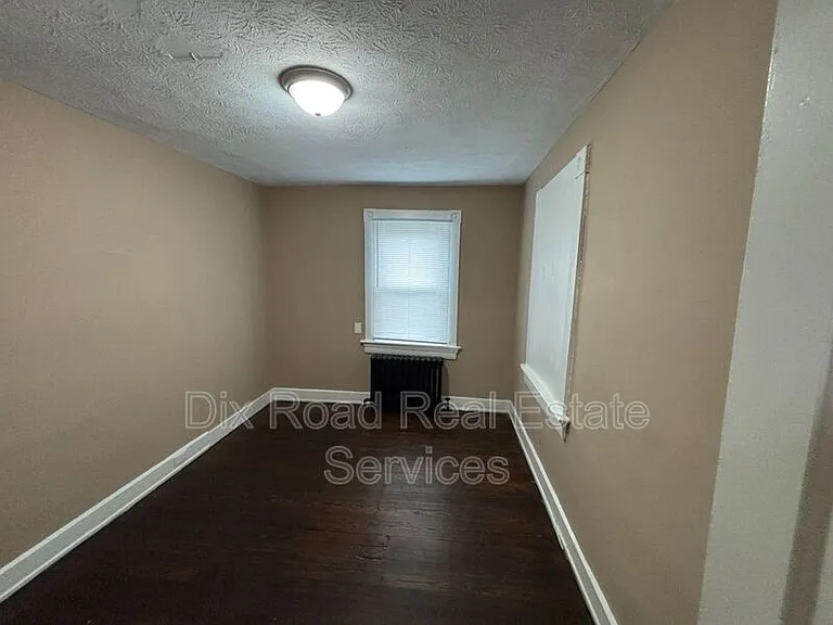 1581 Madison Ave — Photo 19