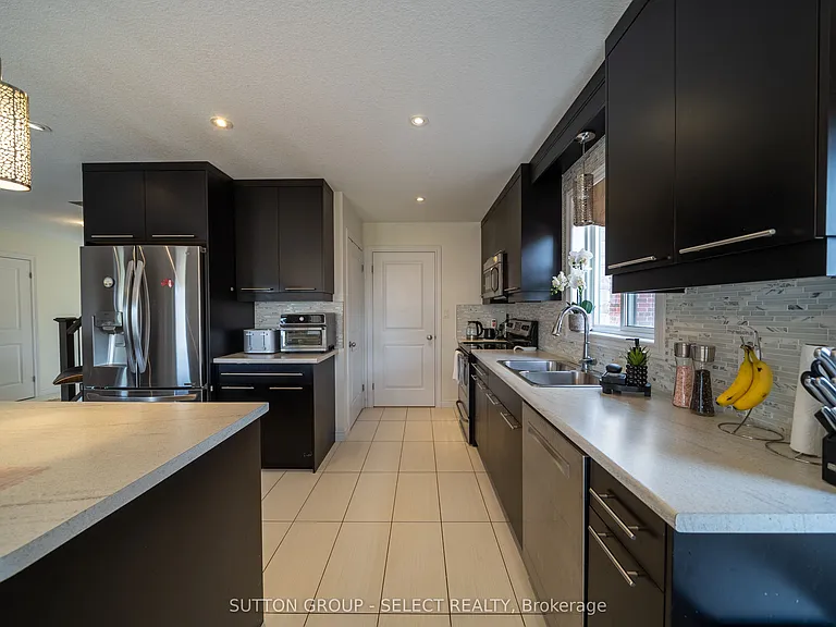 1825 Couldridge Way — Photo 8