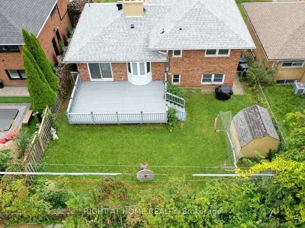 100 Perivale Cres, Toronto, ON M1J 2C3