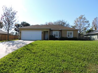 671 Vocelle Ave, Sebastian, FL 32958