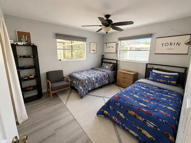 2534 Britannia Rd — Photo 9