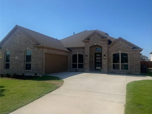 219 Tradd St, Glenn Heights, TX 75154