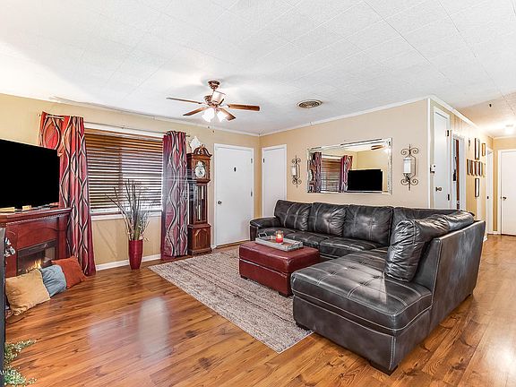 4th image of 2214 Jake Dr