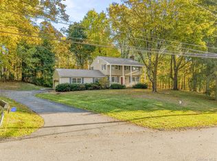 3 Canterbury Lane, Suffern, NY 10901