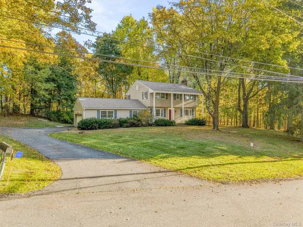 3 Canterbury Lane, Suffern, NY 10901