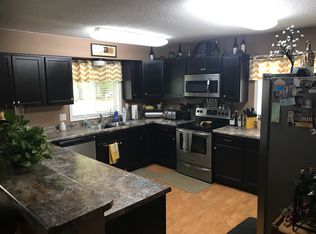 1236 Collins Ave, Windom, MN 56101