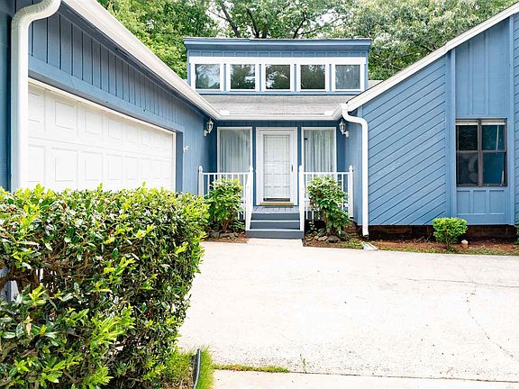 3rd image of 1849 Woodvalley Dr