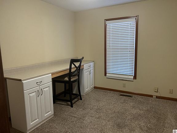 4th image of 430 Sharry Lynn Cir