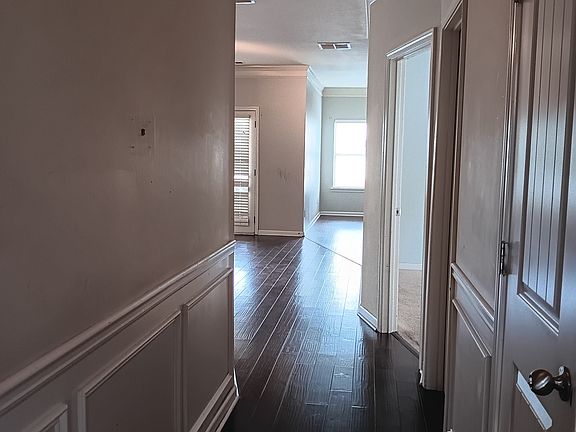 3rd image of 413 Easley Dr
