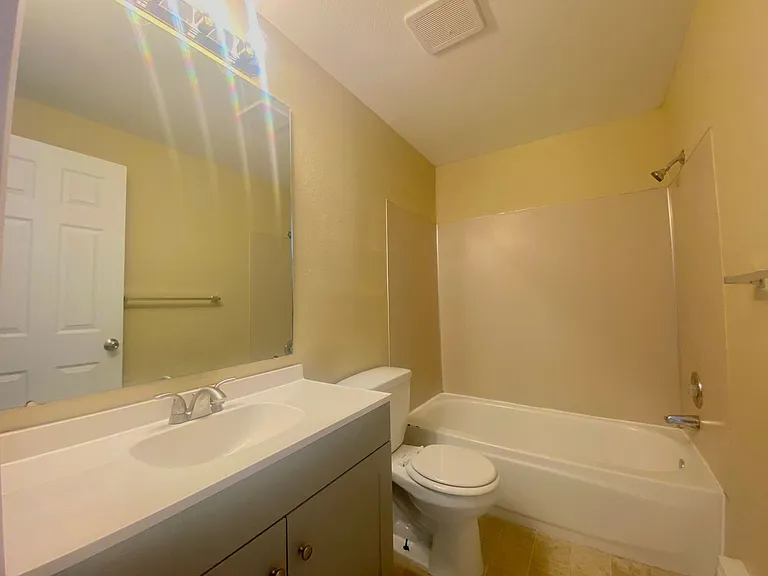 Lincoln Ave Apartments LLC — Photo 8