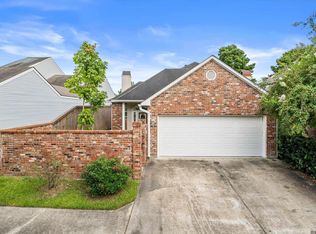 2168 Quail Oak Dr, Baton Rouge, LA 70808