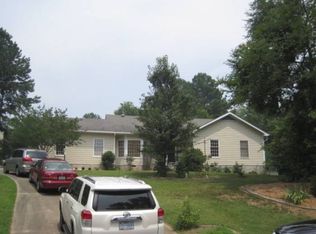 16 Burnwood Pl, Chapel Hill, NC 27517