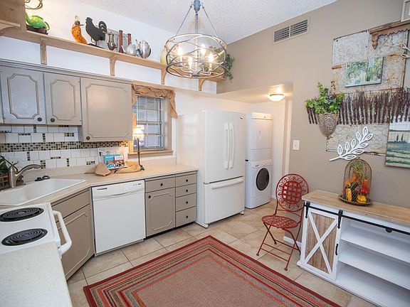 Well appointed kitchen