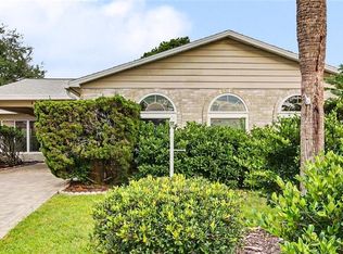 1204 Maria Ct, Lady Lake, FL 32159