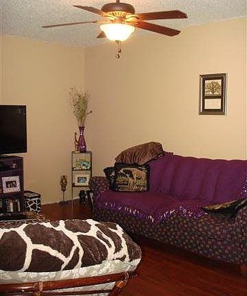 4th image of 4917 Yorkshire Dr