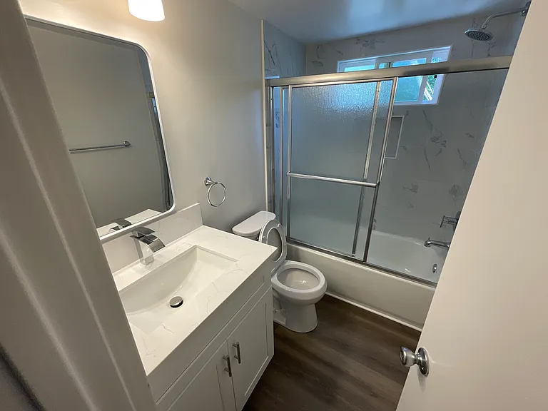 7730 Lexington Ave #102 — Photo 11