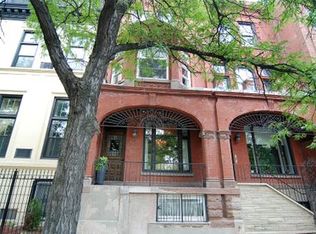 919 N La Salle Dr, Chicago, IL 60610