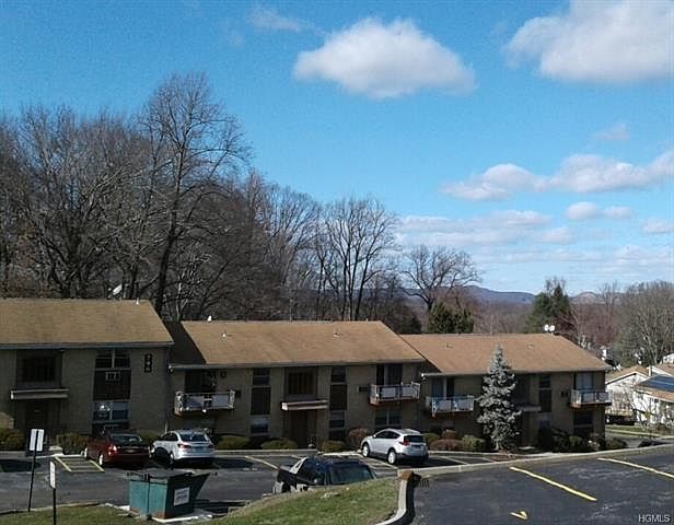 2nd image of 796-800 Brookridge Dr