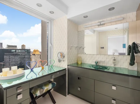 150 West 56th Street image 9 of 23