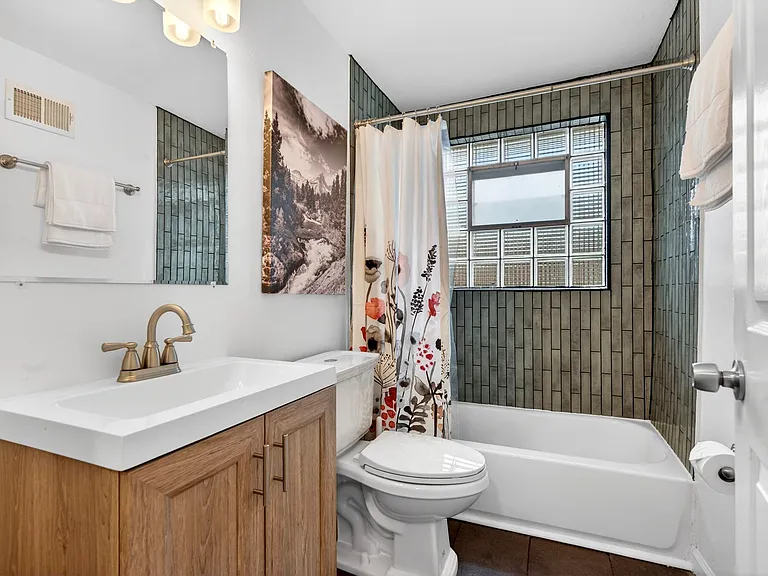 9009 Gedde Ave — Photo 20
