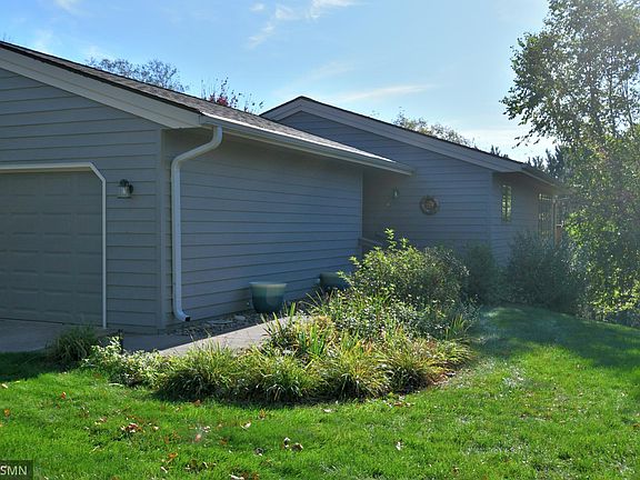 2nd image of 580 Evergreen Dr Unit 21