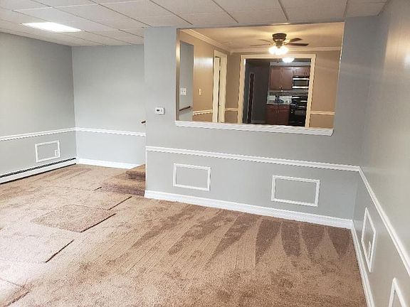 3rd image of 54 Grote St #1