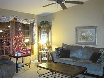 4th image of 401 Ivy Glen Ct