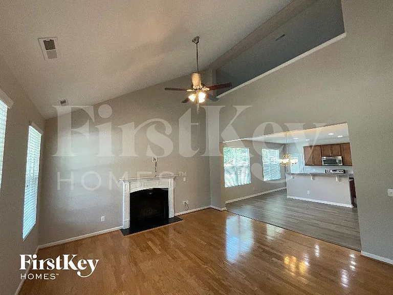 409 Mount Carmel Rd — Photo 2