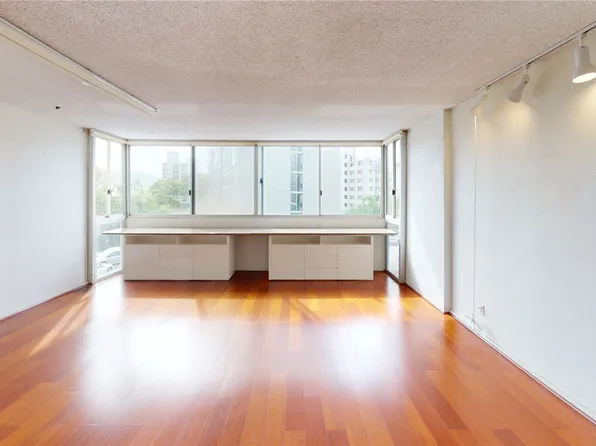 1624 Kanunu St APT 306, Honolulu, HI 96814