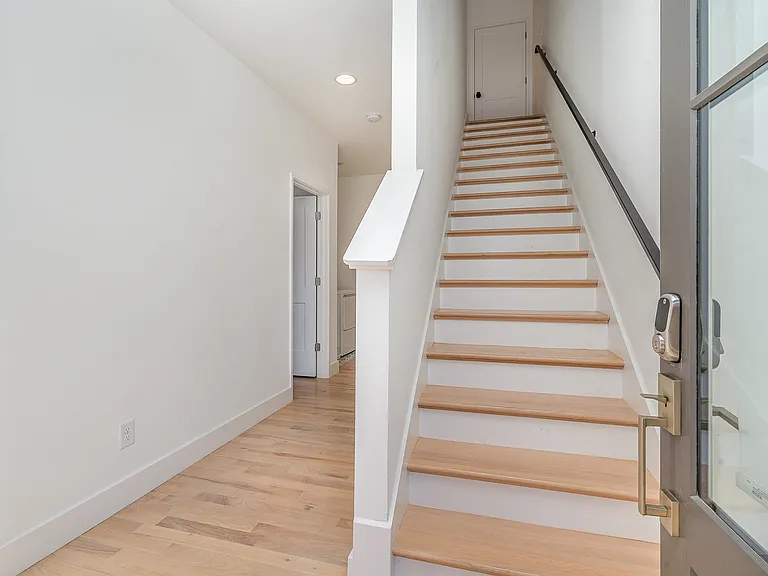 1701 Lischey Ave — Photo 7