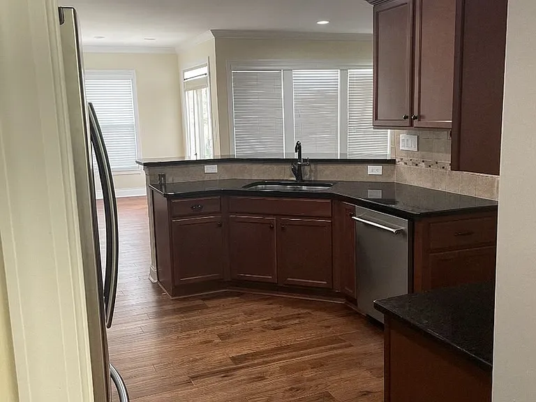 4017 Vallonia Dr — Photo 8