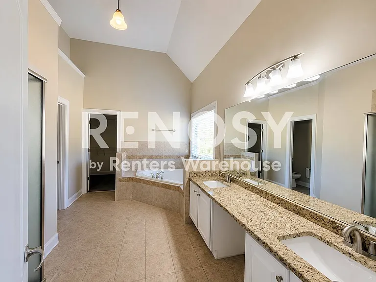 1025 Rowanshyre Cir — Photo 15