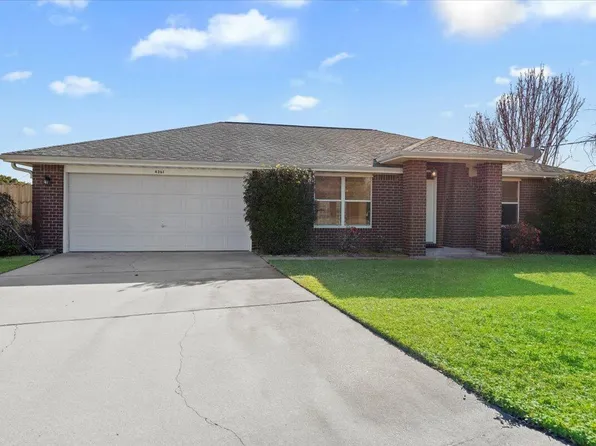 4361 Martha Ct, Gulf Breeze, FL 32563