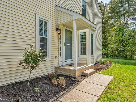 4th image of 1151 Glen Haven Ct