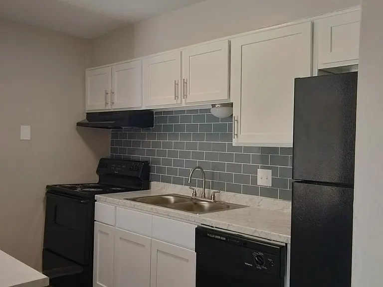 Stone Brooke Apartments Homes — Photo 7