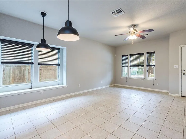 126 Wainscot Oak Way — Photo 7